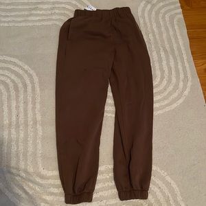 BRANDY MELVILLE SWEATPANTS